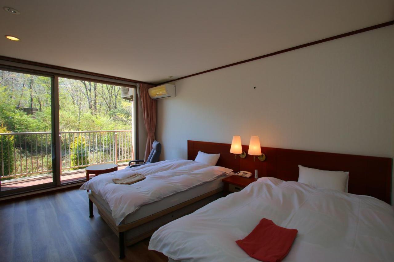 Hokkein-Onsen Kougen-Terrace Hotell Kokonoe Exteriör bild